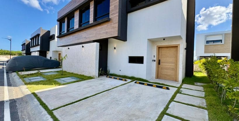 Modern 3BR Furnished Duplex with Jacuzzi for Sale in Vista Cana