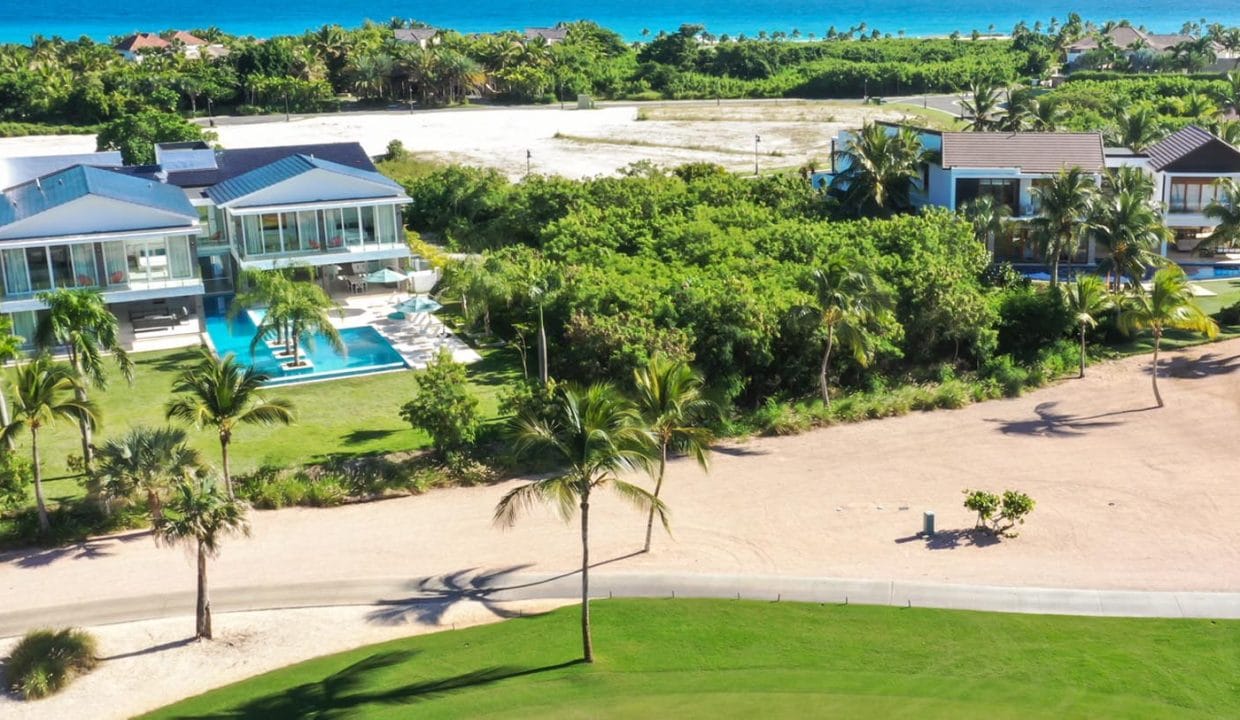 3665_cap_cana_villa_01