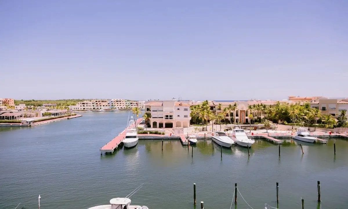 3814_cap_cana_condo_01