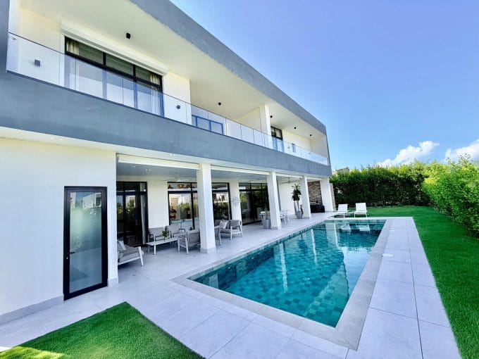 Solar Powered 5-Bedroom Villa in Cap Cana With Pool & Jacuzzi
