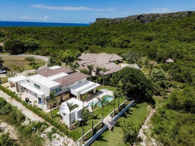 New 6-Bedroom Cap Cana Villa Overlooking the Farallon Cliff