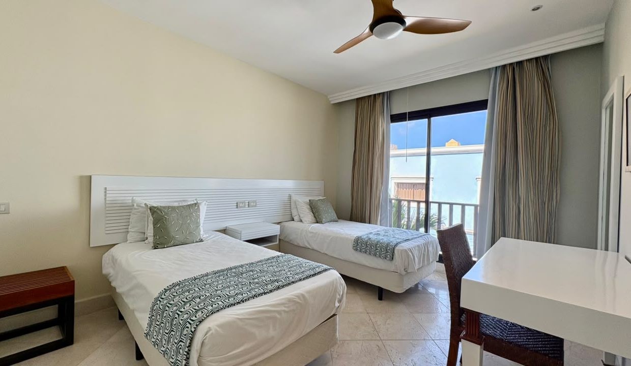 secondary bedroom